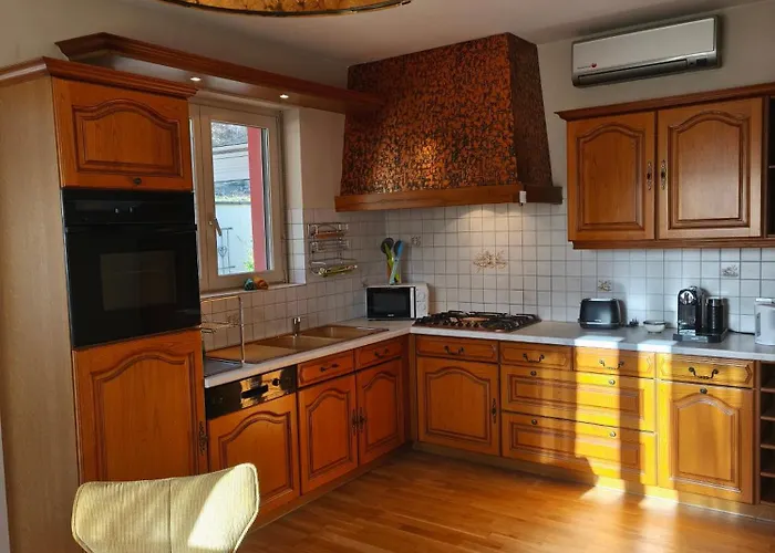 Dom wakacyjny Le Nid Des Loups